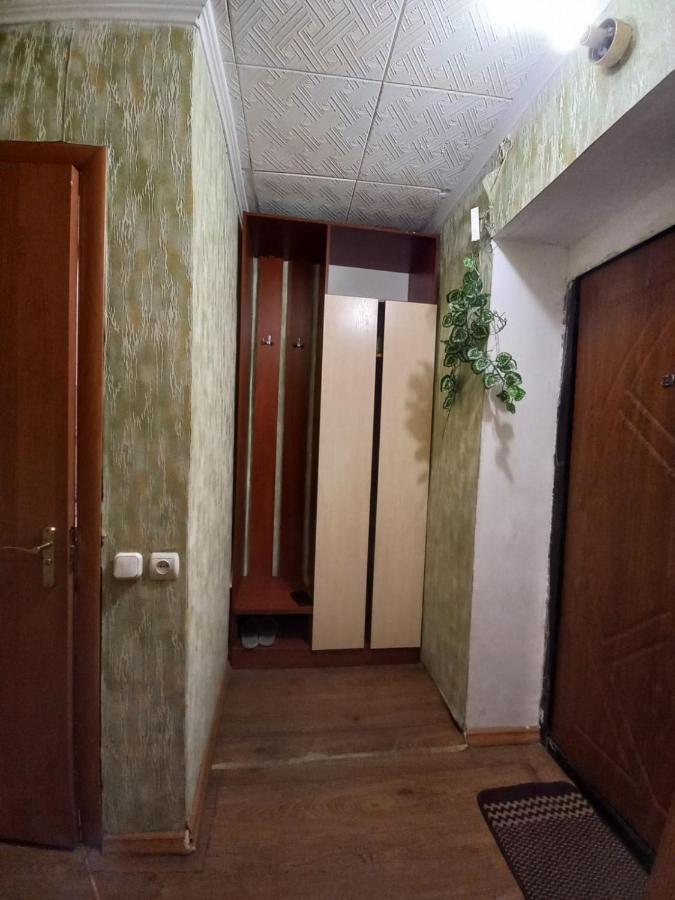 1 Комнатная Квартира Остановка Торговый Центр Tcherkássi Exterior foto